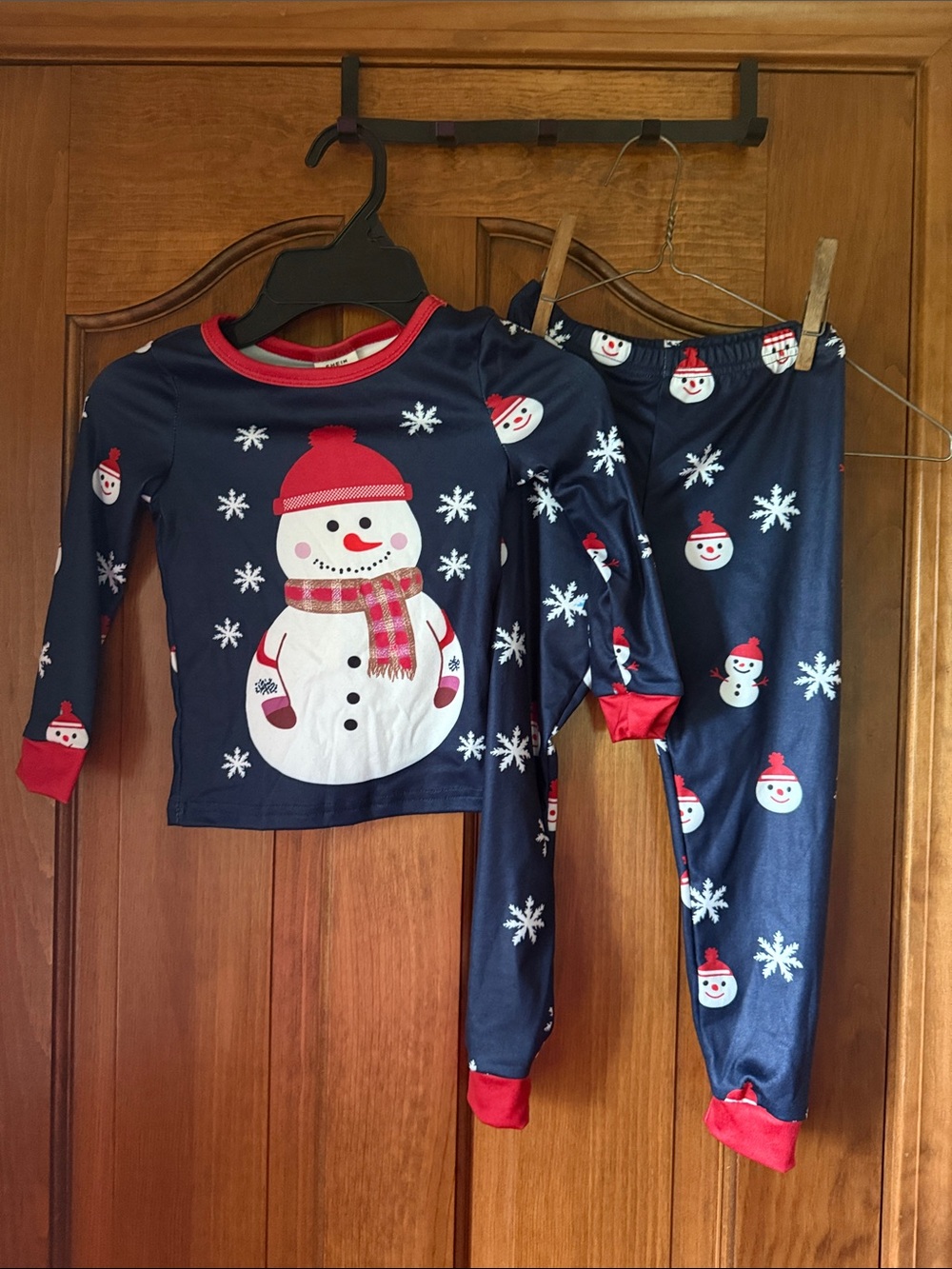 SHEIN Navy Snowman Kids Pajama Set with Red Accents